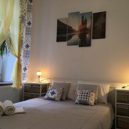 كراكوفيا Old Cracow Apartments المظهر الخارجي الصورة
