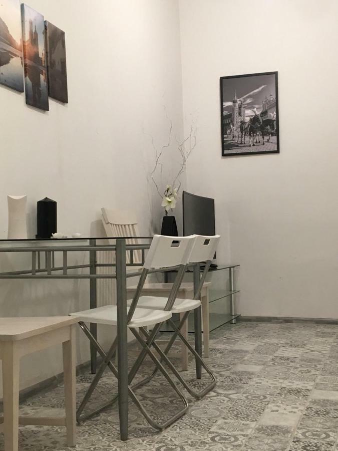 كراكوفيا Old Cracow Apartments المظهر الخارجي الصورة
